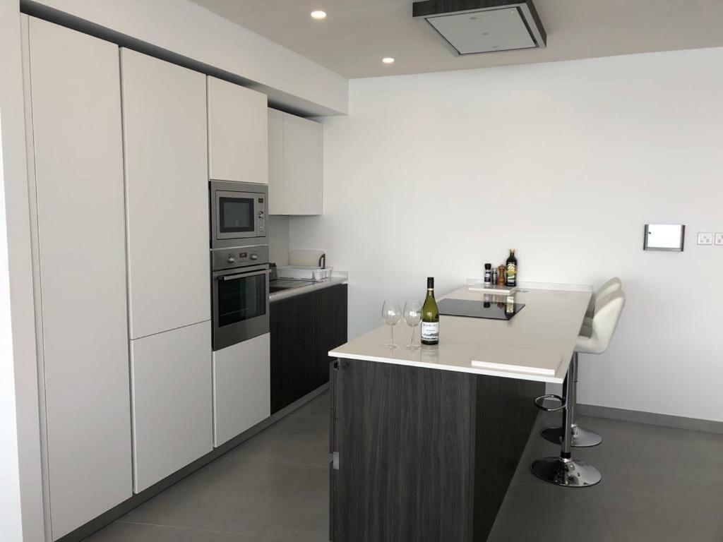 Mellieha Bay Waters Edge No. 160 Apartment Exterior photo